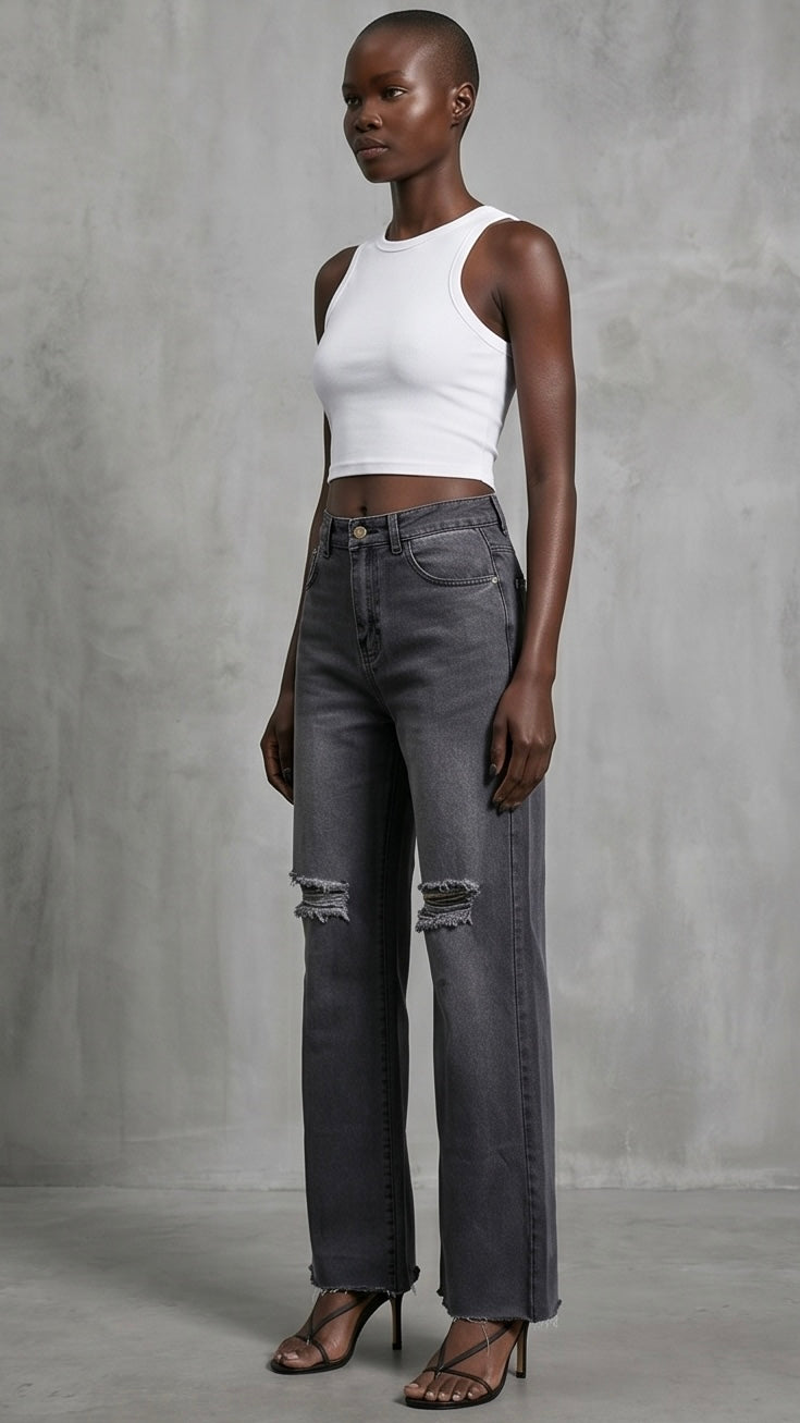 Distressed Loose Fit Jeans