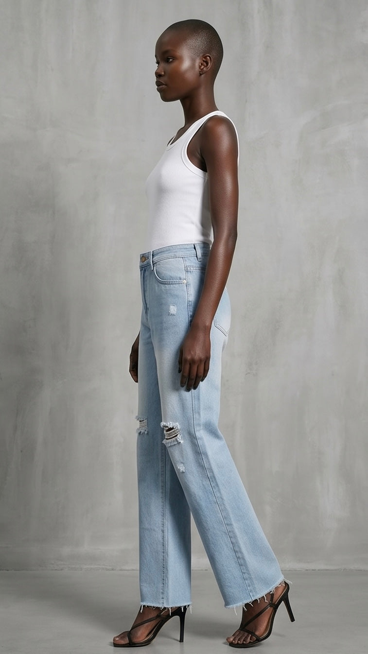 Distressed Loose Fit Jeans