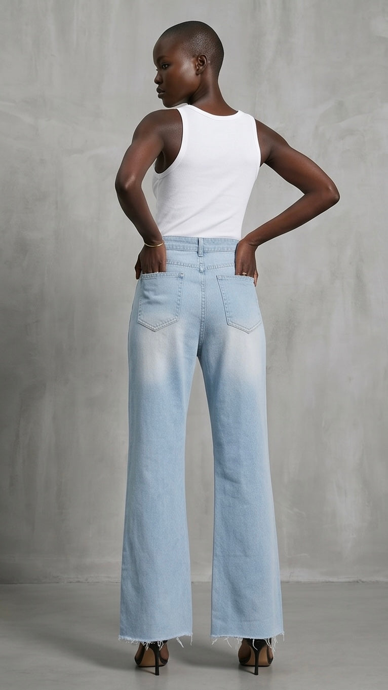 Distressed Loose Fit Jeans