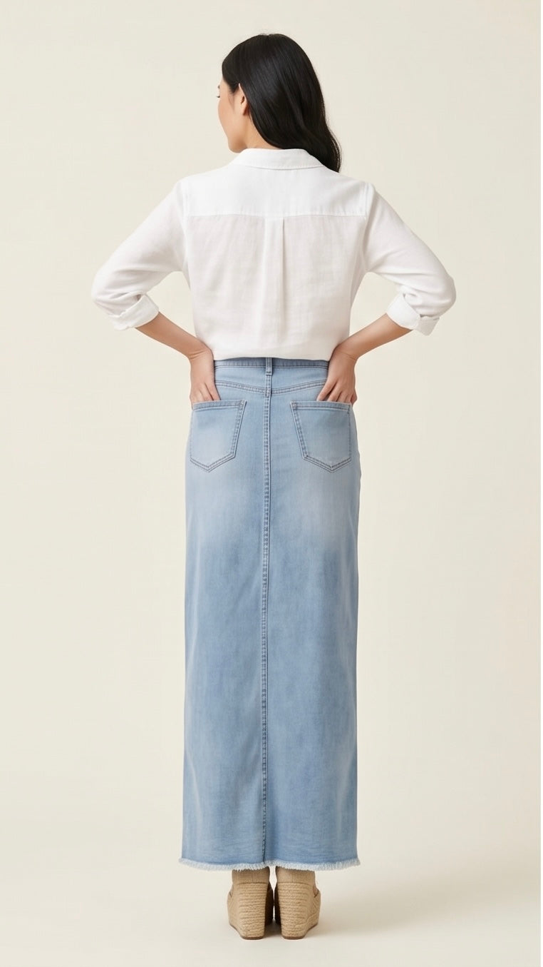 ISSUE/Denim Raw Hem Maxi Skirt